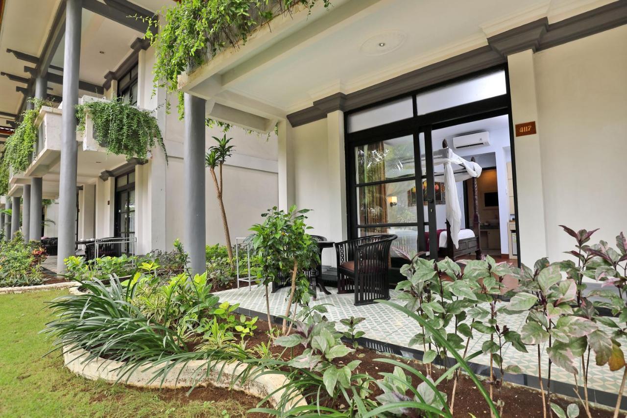 Puri Saron Hotel Seminyak Zewnętrze zdjęcie