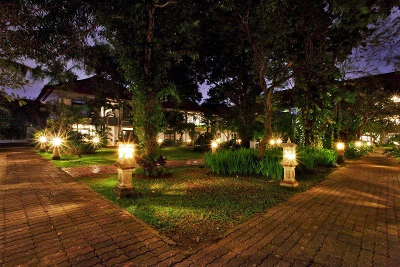 Puri Saron Hotel Seminyak Zewnętrze zdjęcie