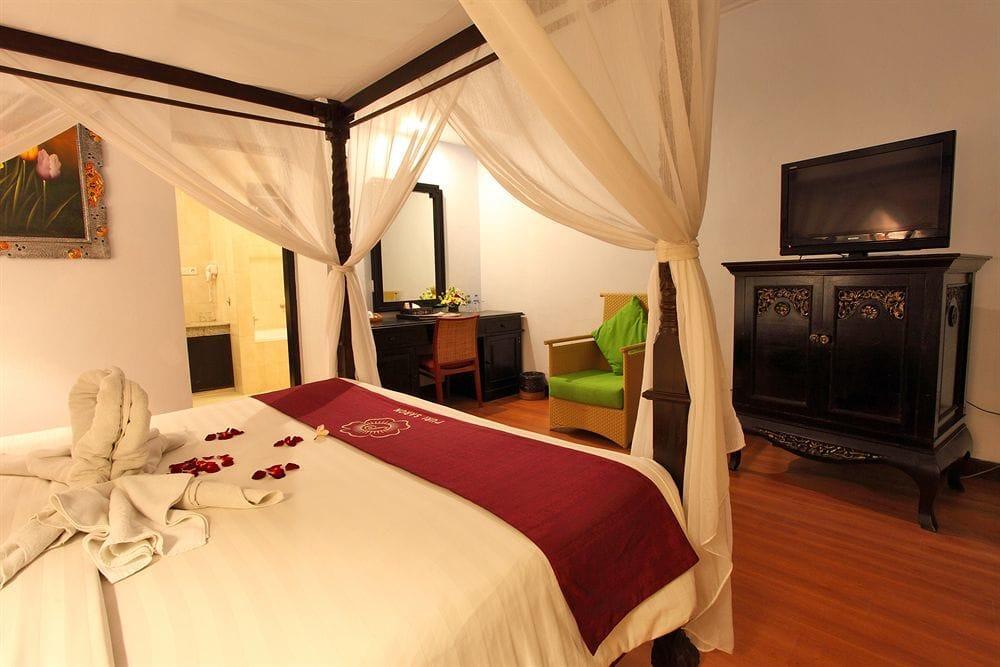 Puri Saron Hotel Seminyak Zewnętrze zdjęcie