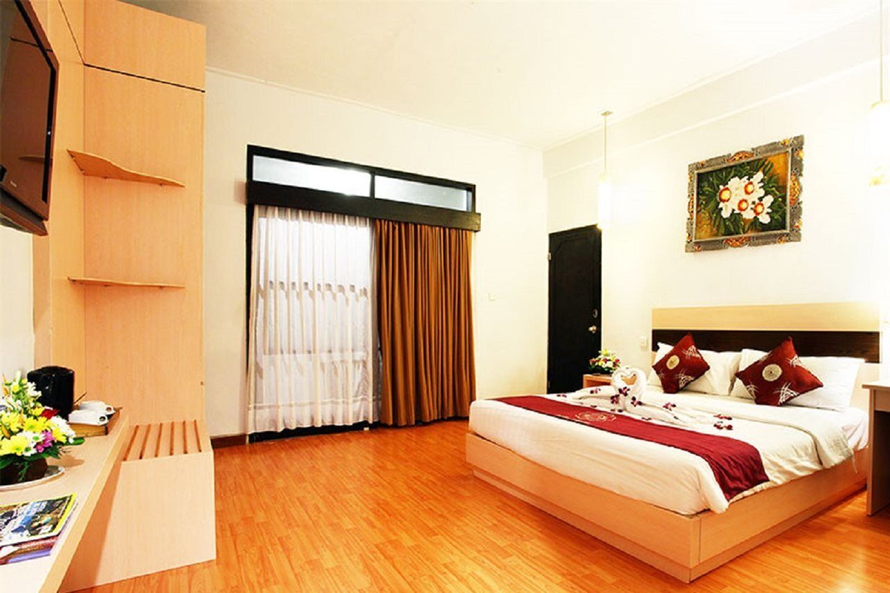 Puri Saron Hotel Seminyak Zewnętrze zdjęcie